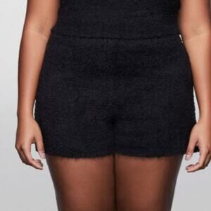 NEW Curvy Skims Bundle  Cozy Knit Shorts Size 4X/5X + Panties